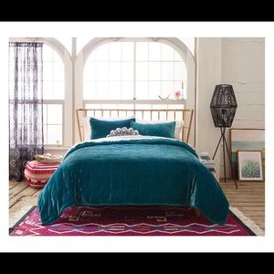 Opalhouse Teal Twin comforter and sham